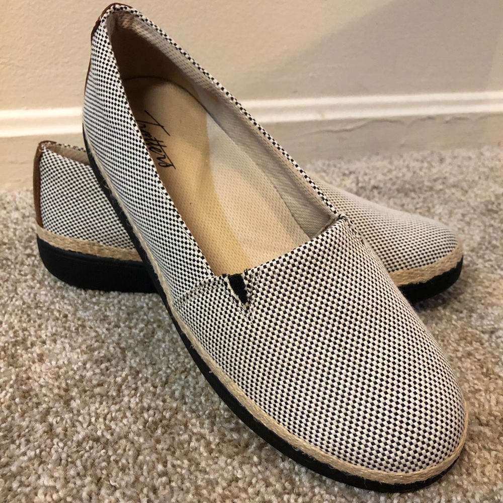 DSW - Slip On Sneakers - NWOT